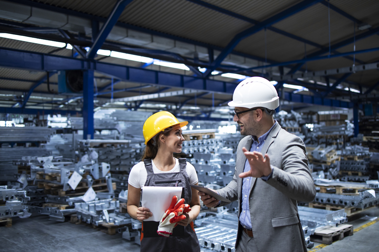 Ouvrier dans une usine