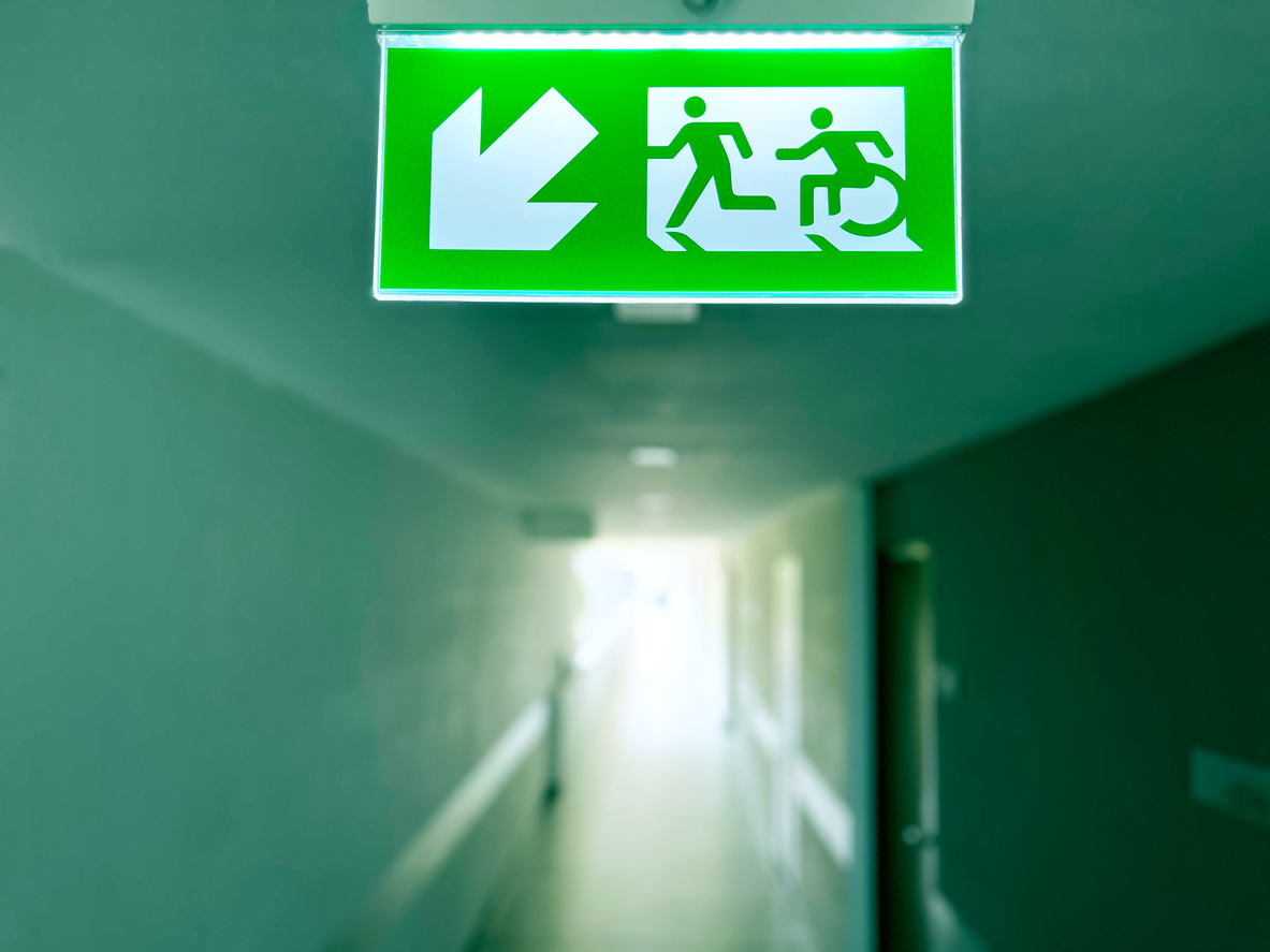 emergency exit sign, Safety evacuation route for people with disabilities Bloc d'évacuation des personnes en situation de handicap