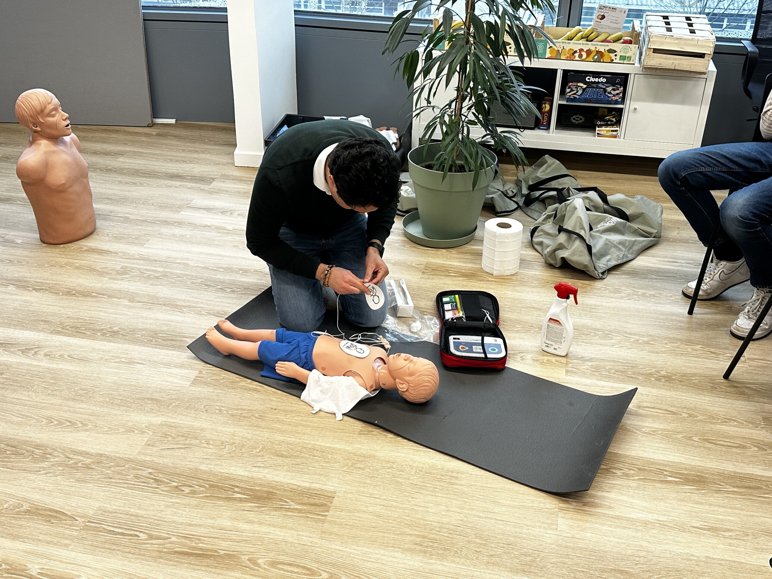 Massage cardiaque sur un enfant